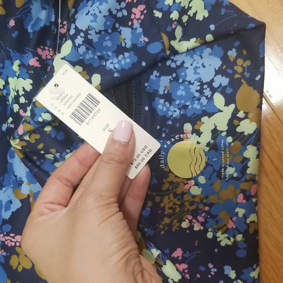 Anthropologie daily practice sport top - Picture 2 of 5